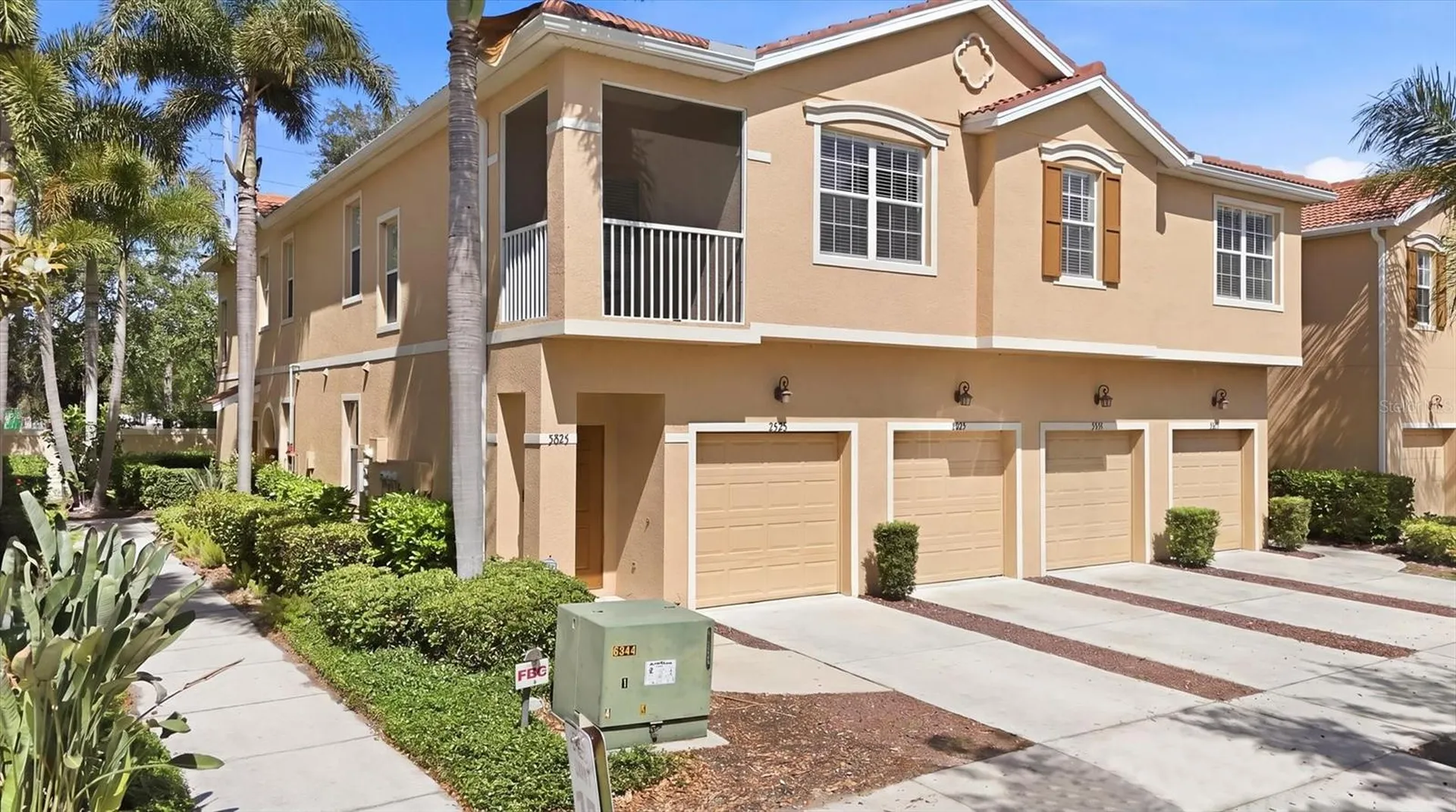 3825 Parkridge Circle Sarasota FL 34243