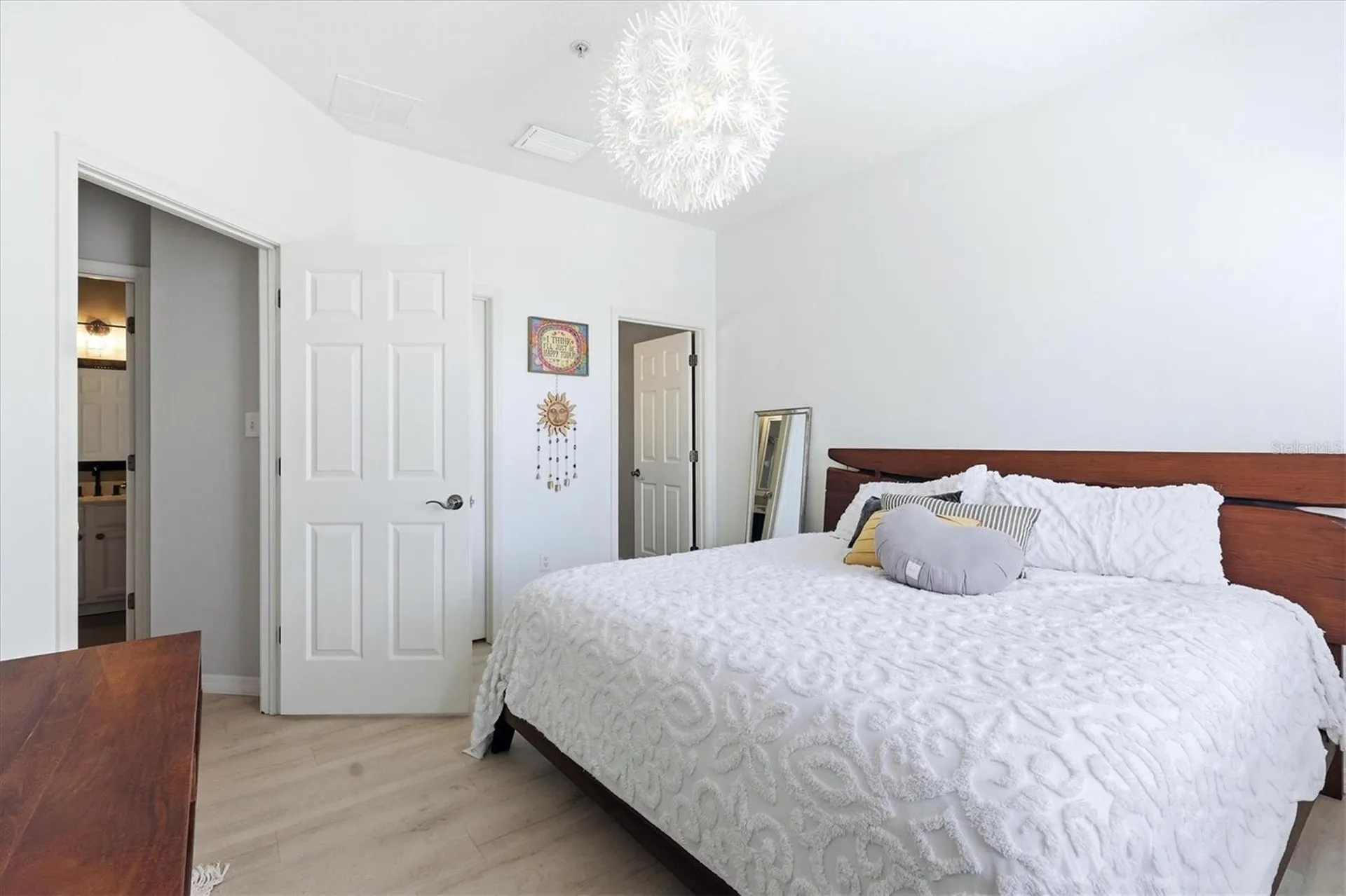 3825 Parkridge Circle Sarasota FL 34243