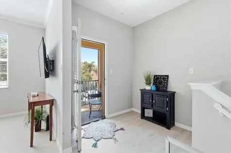3825 Parkridge Circle Sarasota FL 34243
