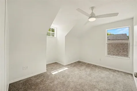 5865 Meadowpark Place Lithia FL 33547