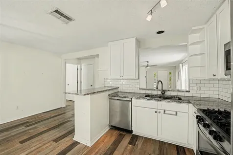 5865 Meadowpark Place Lithia FL 33547