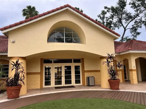 5620 Pinnacle Heights Circle Tampa FL 33624