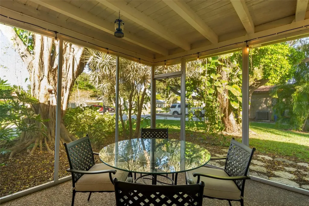 3005 Chase Circle Sarasota FL 34231