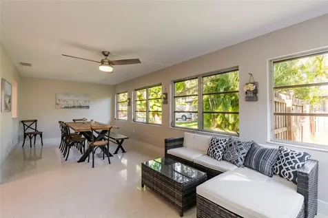 3005 Chase Circle Sarasota FL 34231