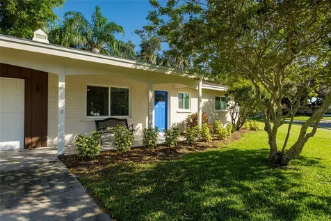 3005 Chase Circle Sarasota FL 34231