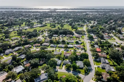 3005 Chase Circle Sarasota FL 34231
