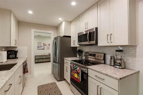 3005 Chase Circle Sarasota FL 34231