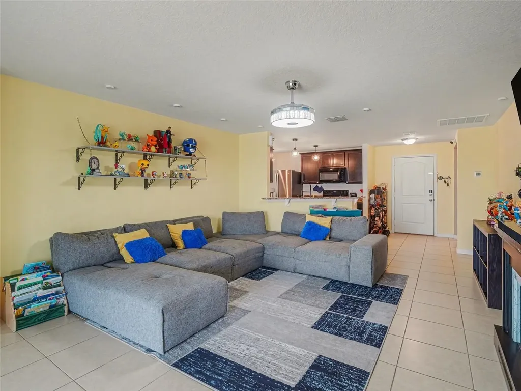 820 Chatham Walk Drive Ruskin FL 33570