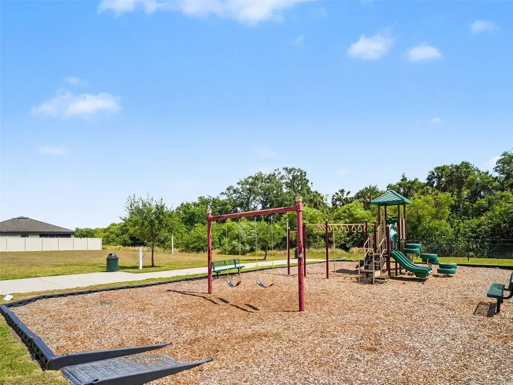 820 Chatham Walk Drive Ruskin FL 33570
