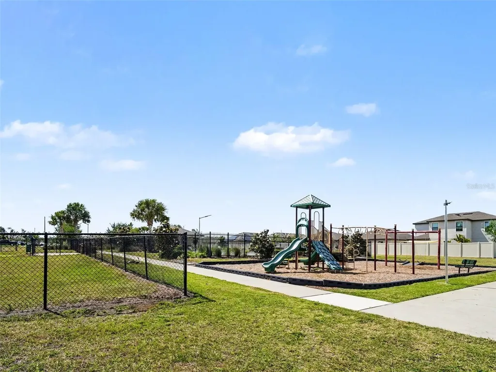 820 Chatham Walk Drive Ruskin FL 33570