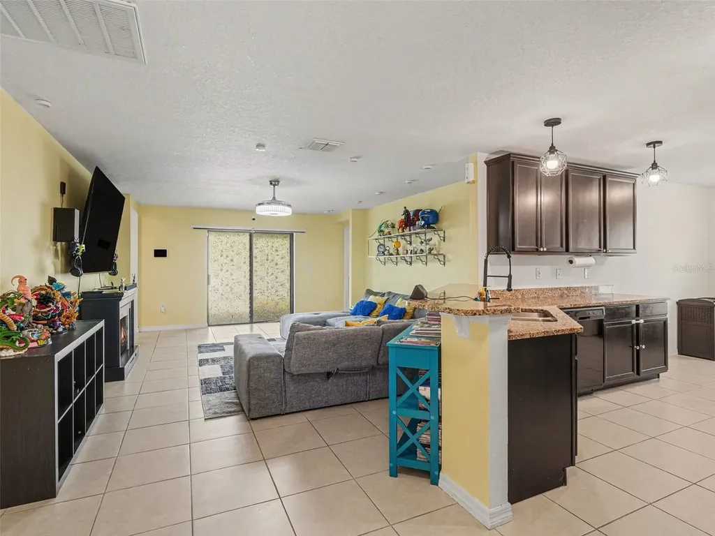 820 Chatham Walk Drive Ruskin FL 33570
