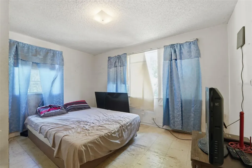 1301 E Wilder Avenue Tampa FL 33603