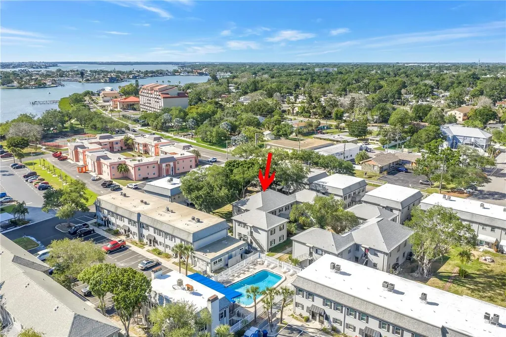 6960 Sunset Drive S South Pasadena FL 33707