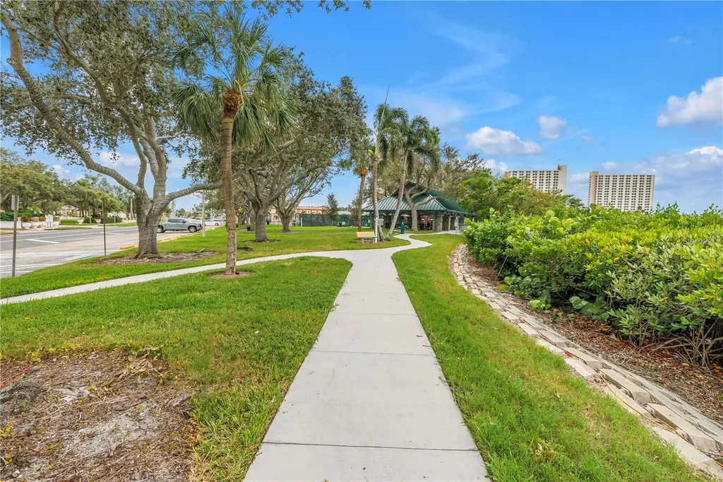 6960 Sunset Drive S South Pasadena FL 33707