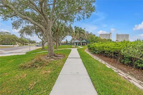 6960 Sunset Drive S South Pasadena FL 33707