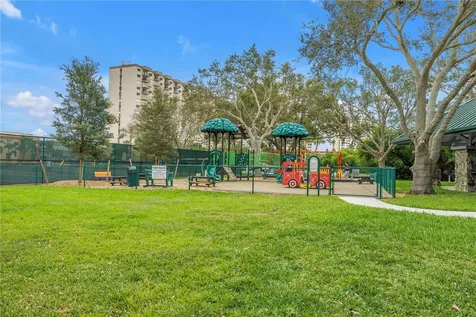 6960 Sunset Drive S South Pasadena FL 33707