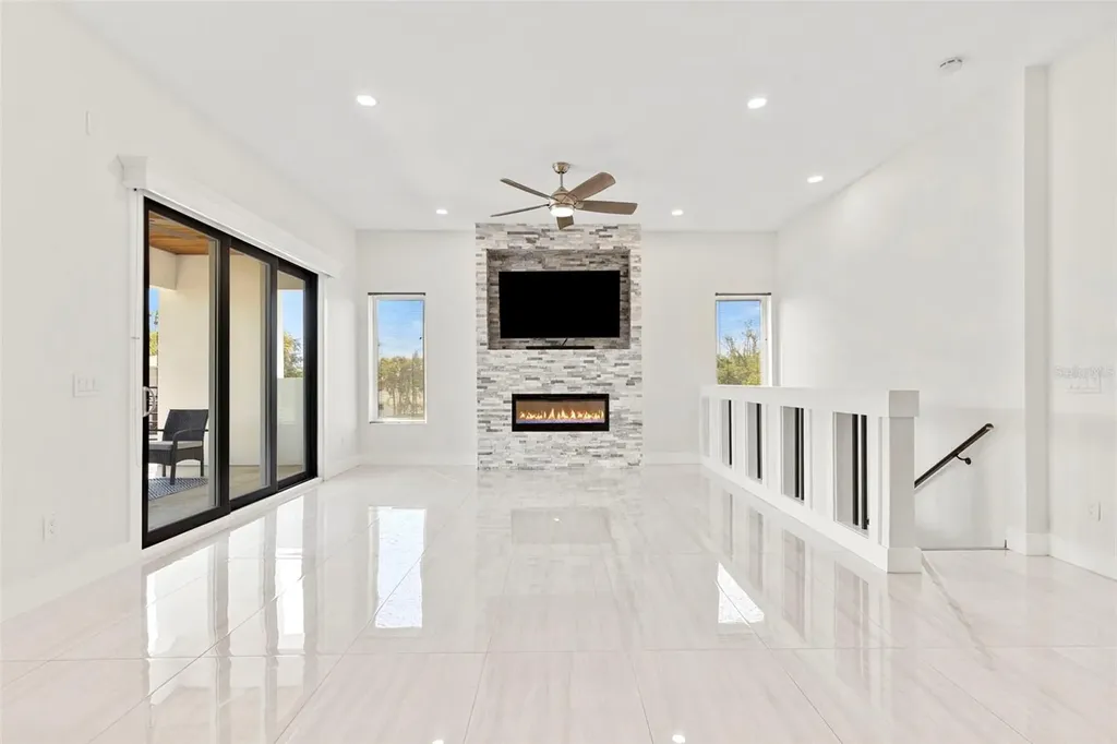 3835 Shore Acres Boulevard NE St Petersburg FL 33703
