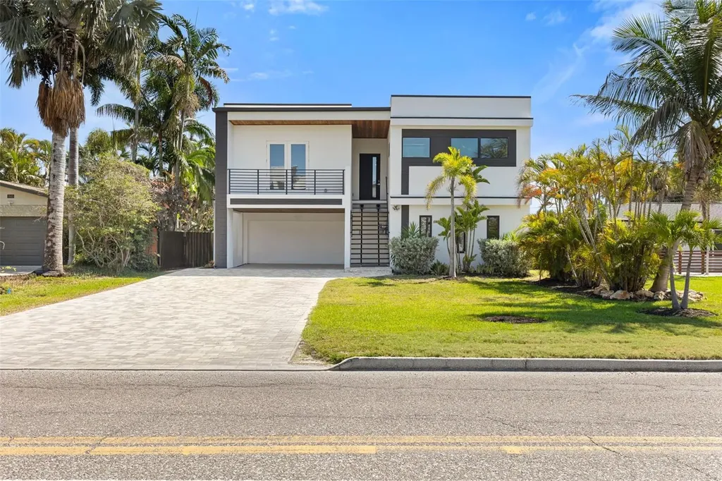 3835 Shore Acres Boulevard NE St Petersburg FL 33703