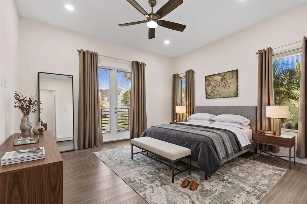 3835 Shore Acres Boulevard NE St Petersburg FL 33703