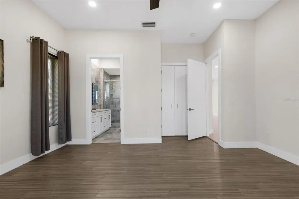 3835 Shore Acres Boulevard NE St Petersburg FL 33703