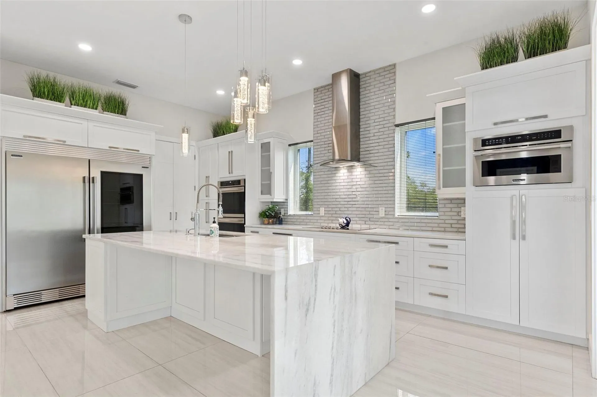 3835 Shore Acres Boulevard NE St Petersburg FL 33703