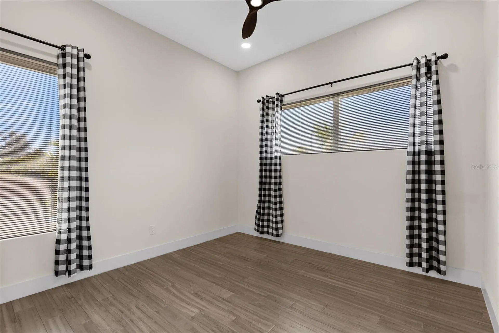 3835 Shore Acres Boulevard NE St Petersburg FL 33703