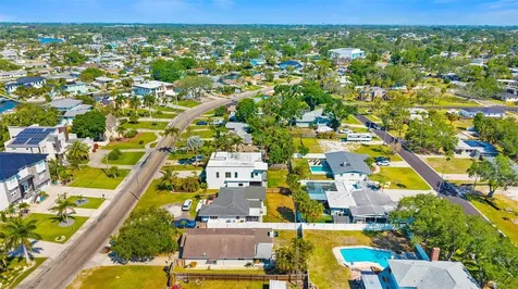 3835 Shore Acres Boulevard NE St Petersburg FL 33703