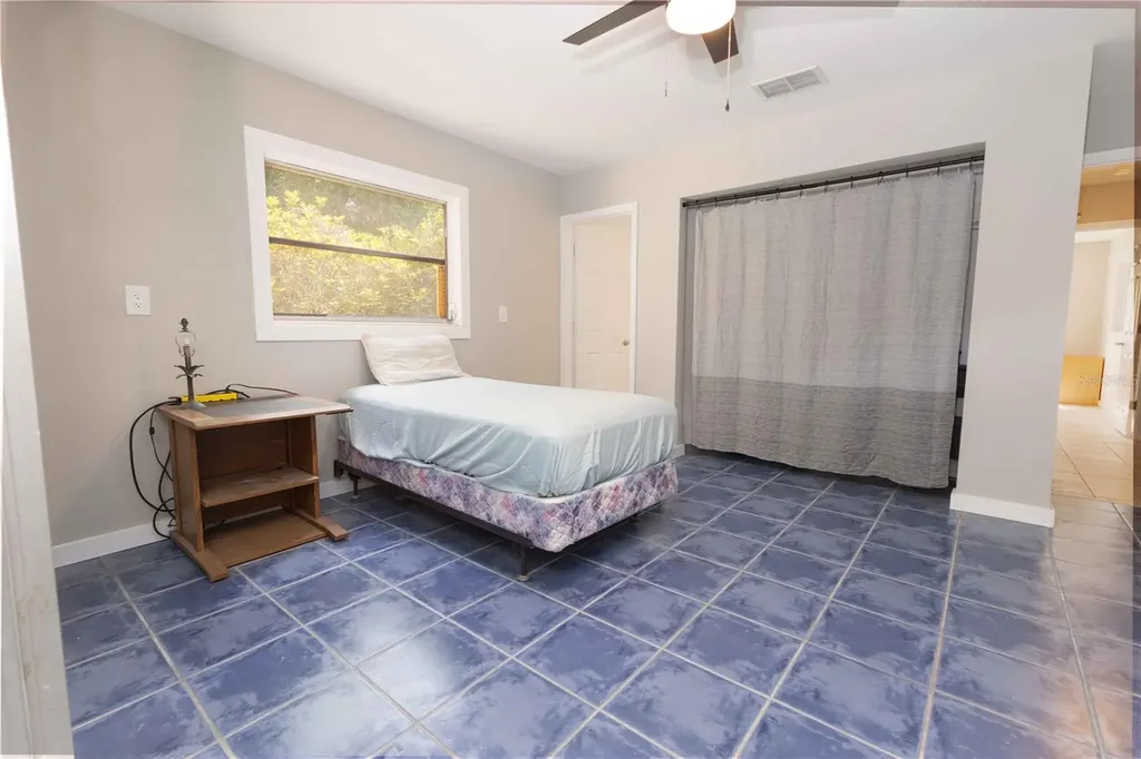 5175 Azalea Circle Dade City FL 33523