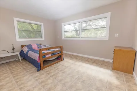5175 Azalea Circle Dade City FL 33523