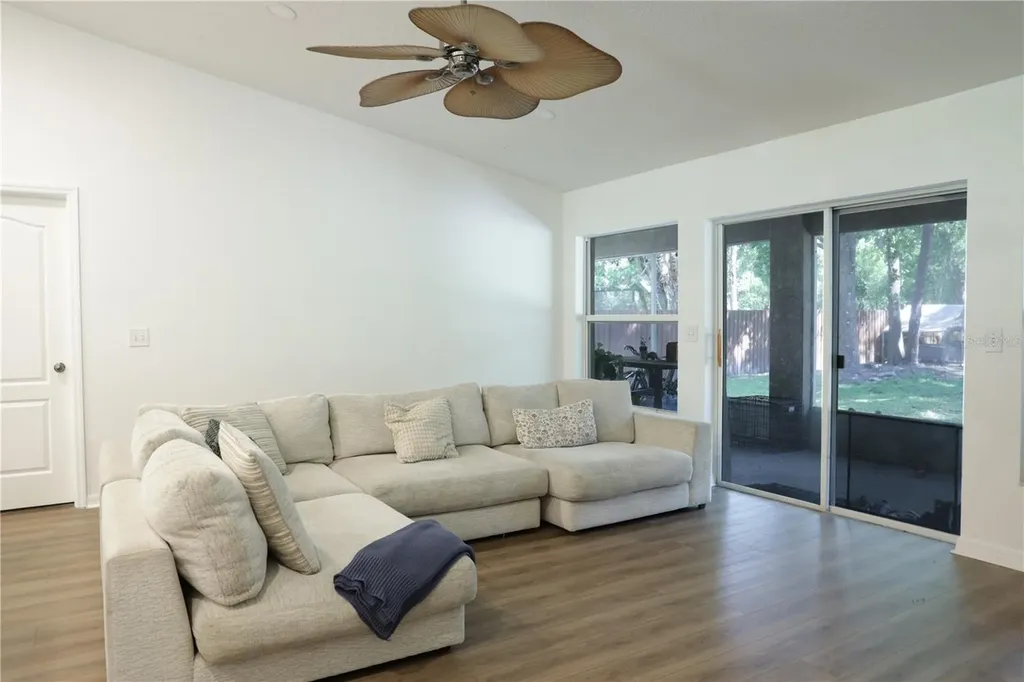 1511 Mccrea Drive Lutz FL 33549
