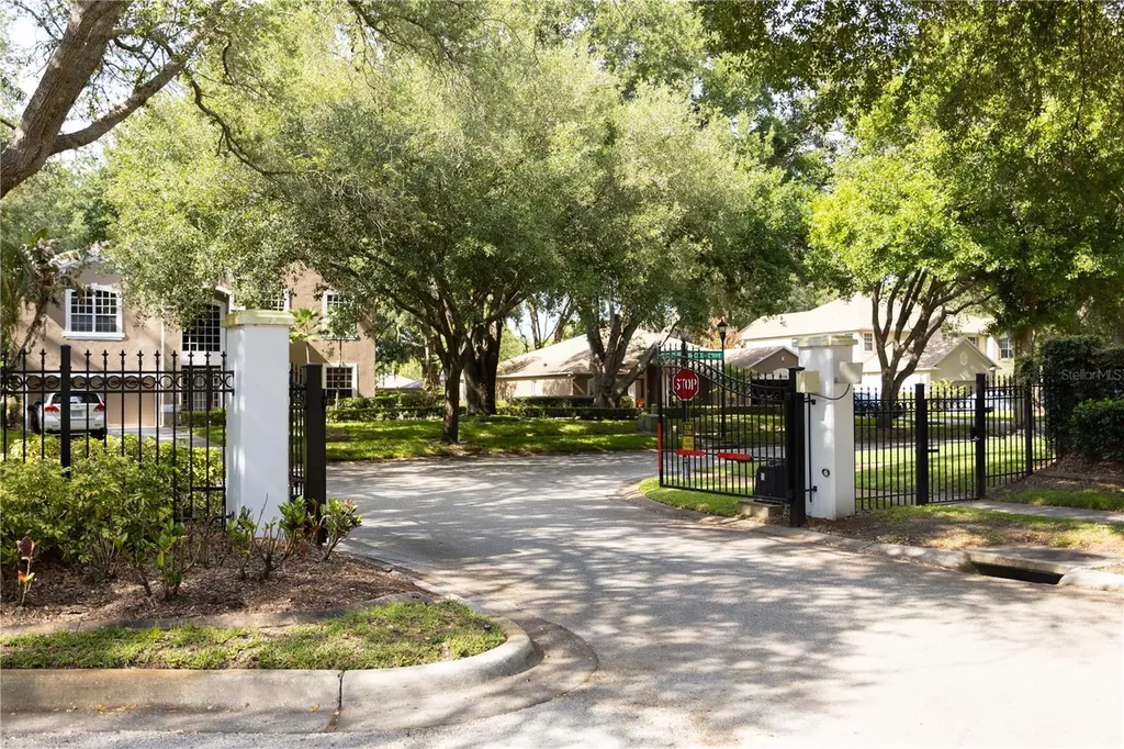 1511 Mccrea Drive Lutz FL 33549