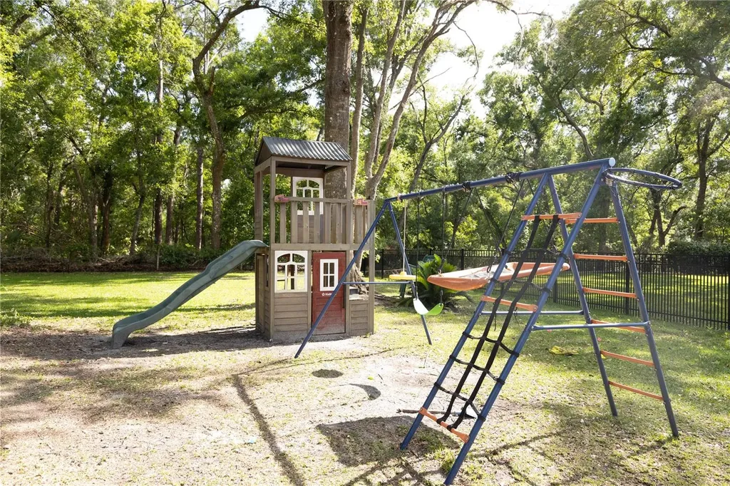 1511 Mccrea Drive Lutz FL 33549