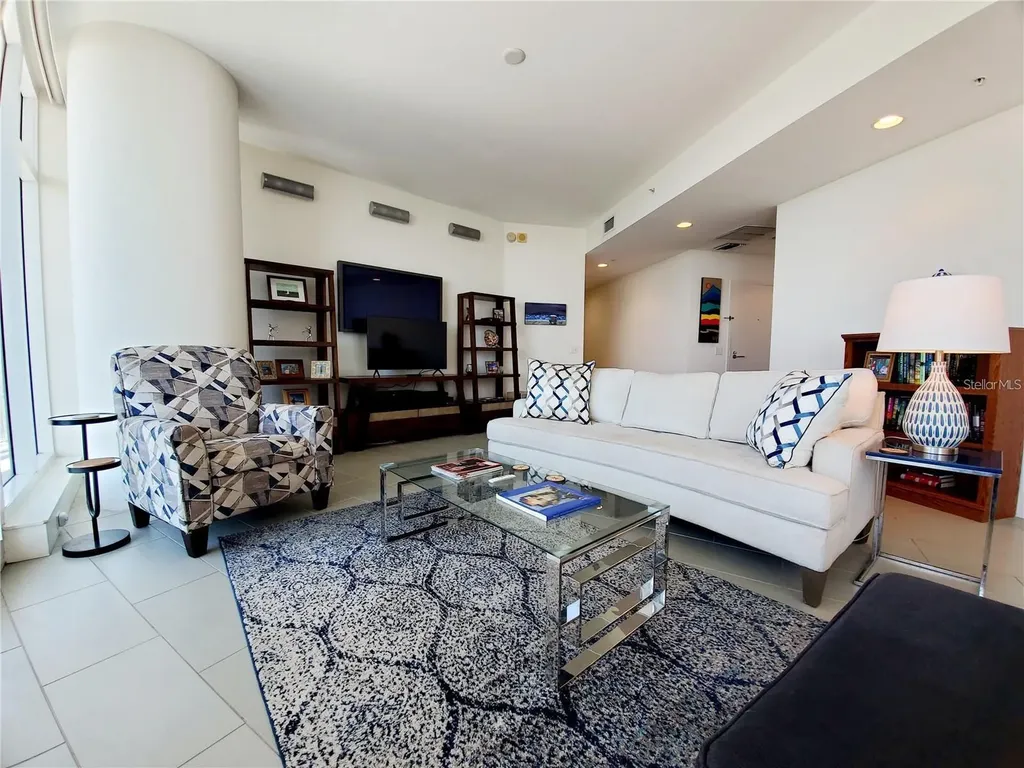 175 1st Street S St Petersburg FL 33701