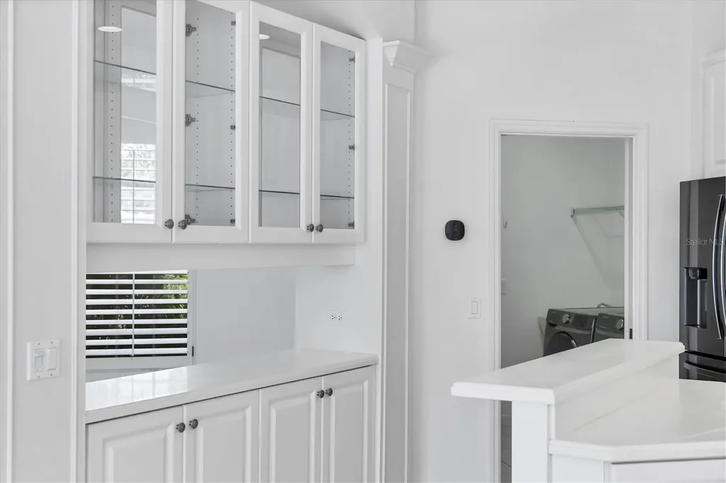 8501 Park Shore Lane Sarasota FL 34238
