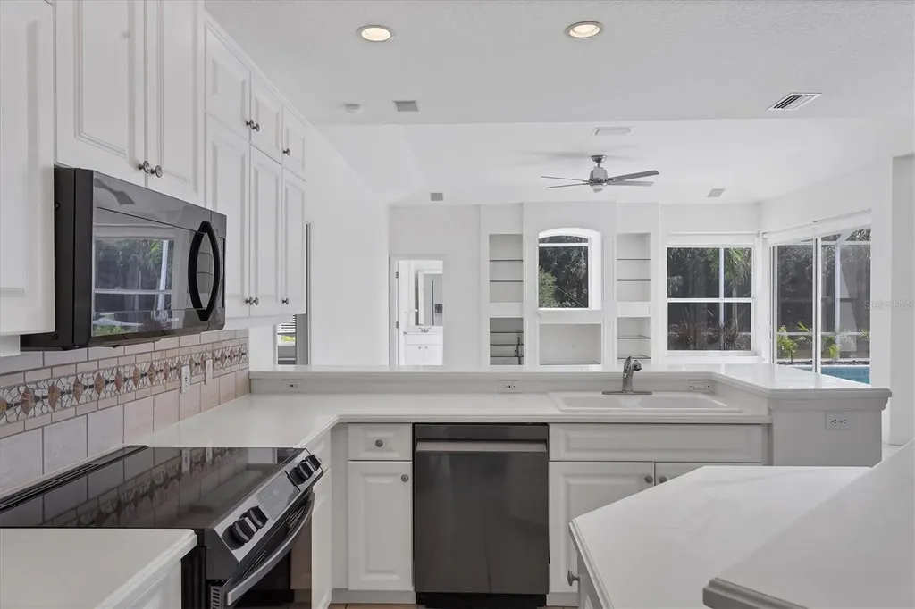 8501 Park Shore Lane Sarasota FL 34238