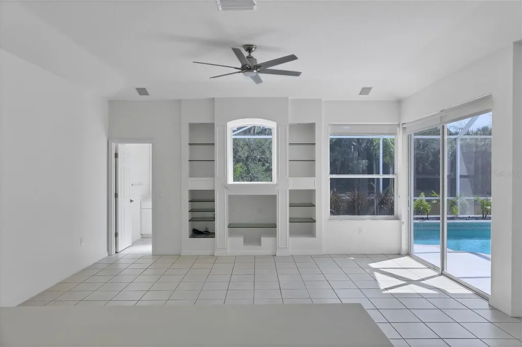8501 Park Shore Lane Sarasota FL 34238