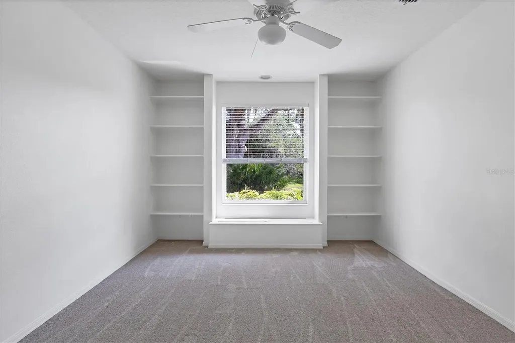 8501 Park Shore Lane Sarasota FL 34238