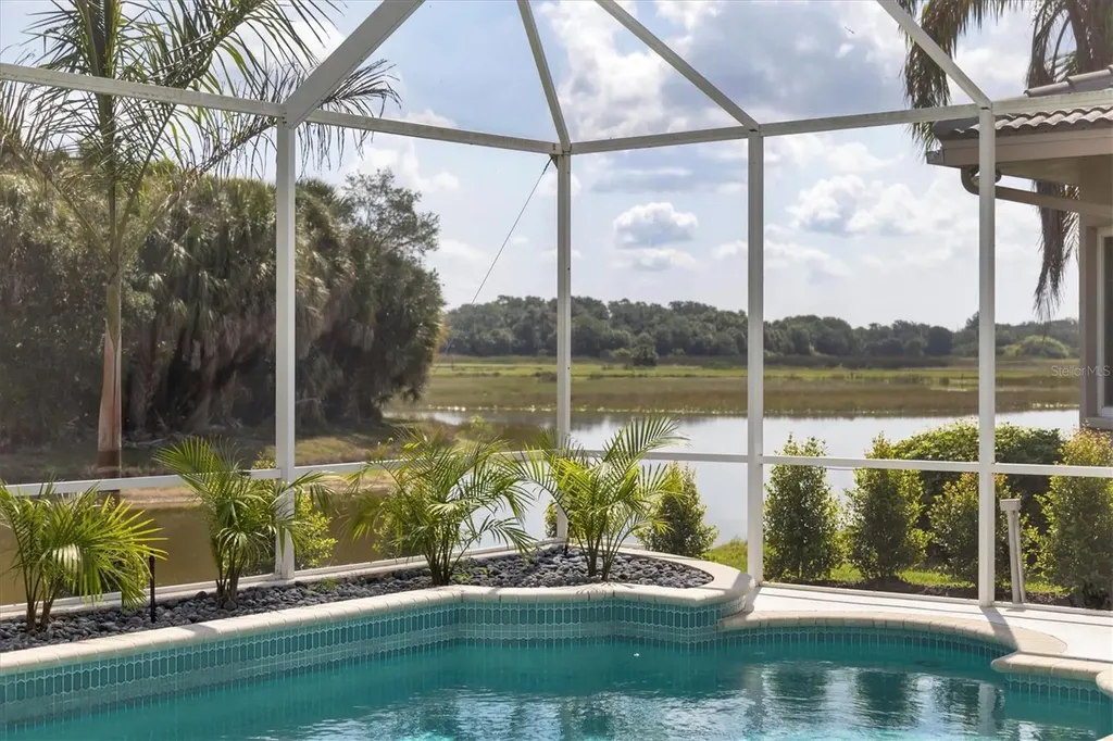 8501 Park Shore Lane Sarasota FL 34238