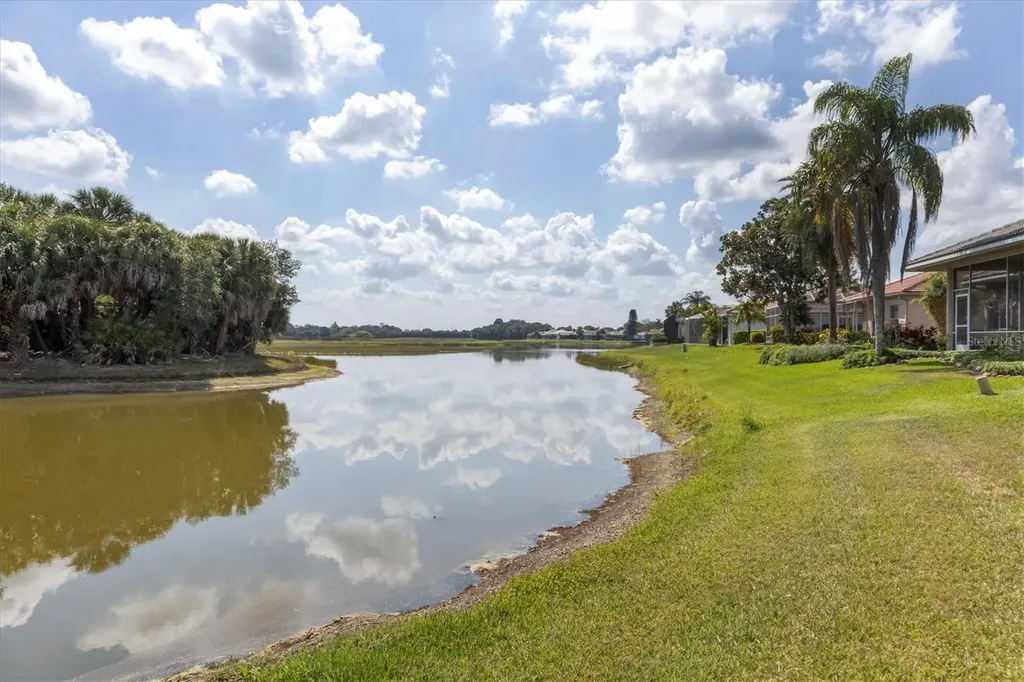 8501 Park Shore Lane Sarasota FL 34238