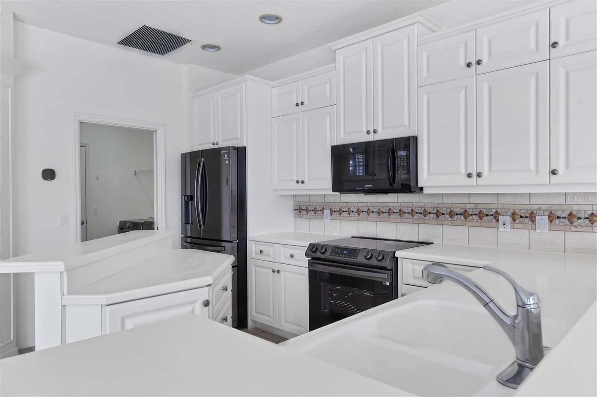 8501 Park Shore Lane Sarasota FL 34238