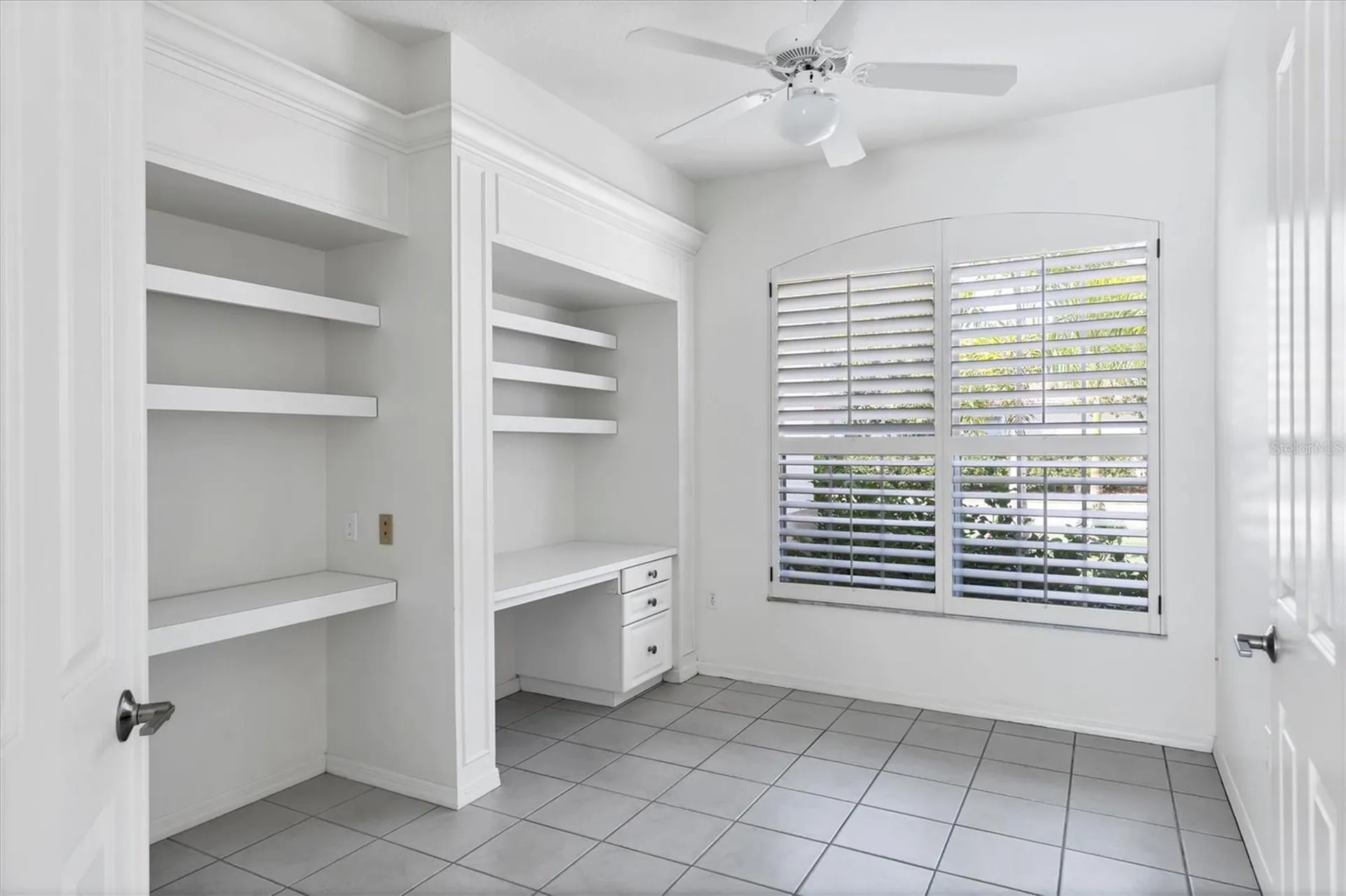 8501 Park Shore Lane Sarasota FL 34238