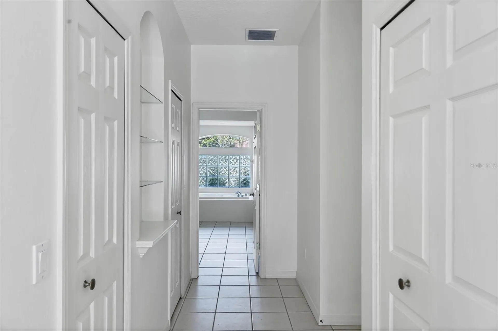 8501 Park Shore Lane Sarasota FL 34238