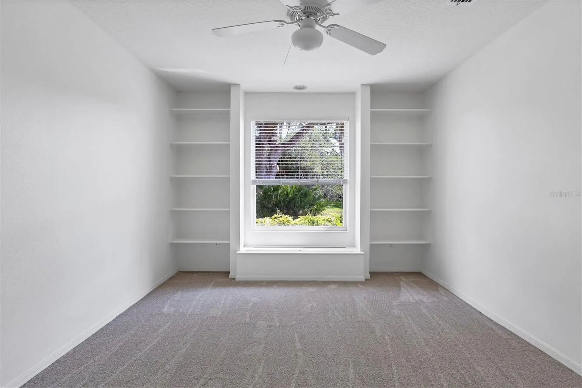 8501 Park Shore Lane Sarasota FL 34238