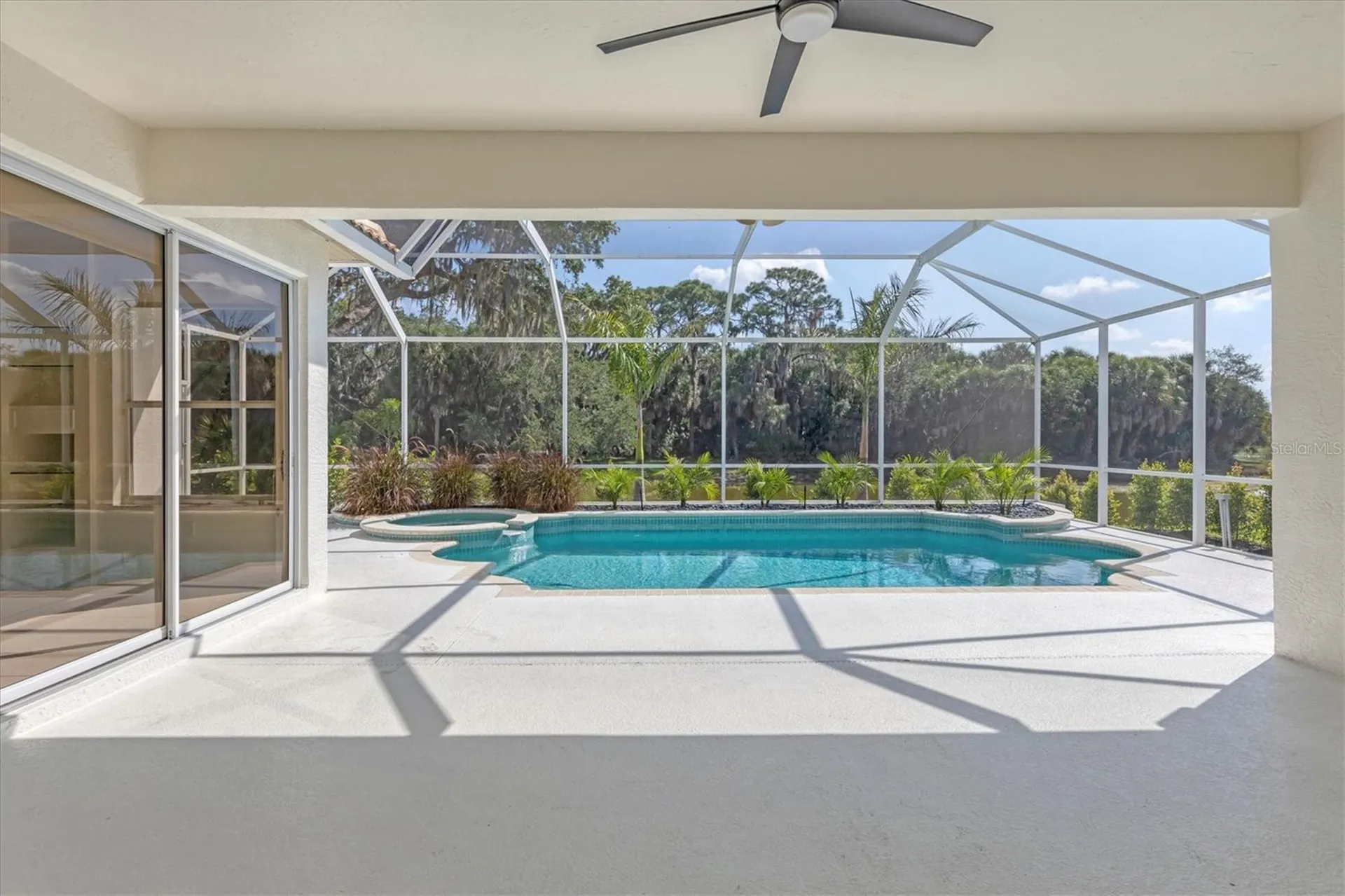 8501 Park Shore Lane Sarasota FL 34238