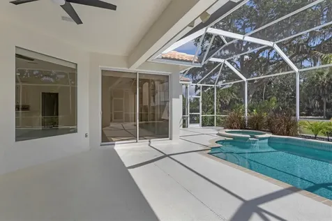 8501 Park Shore Lane Sarasota FL 34238