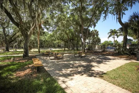 8501 Park Shore Lane Sarasota FL 34238