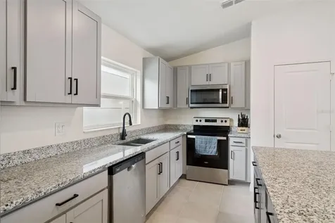 1247 Papaya Circle Davenport FL 33897