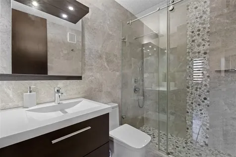 Guaynabo PR 00969