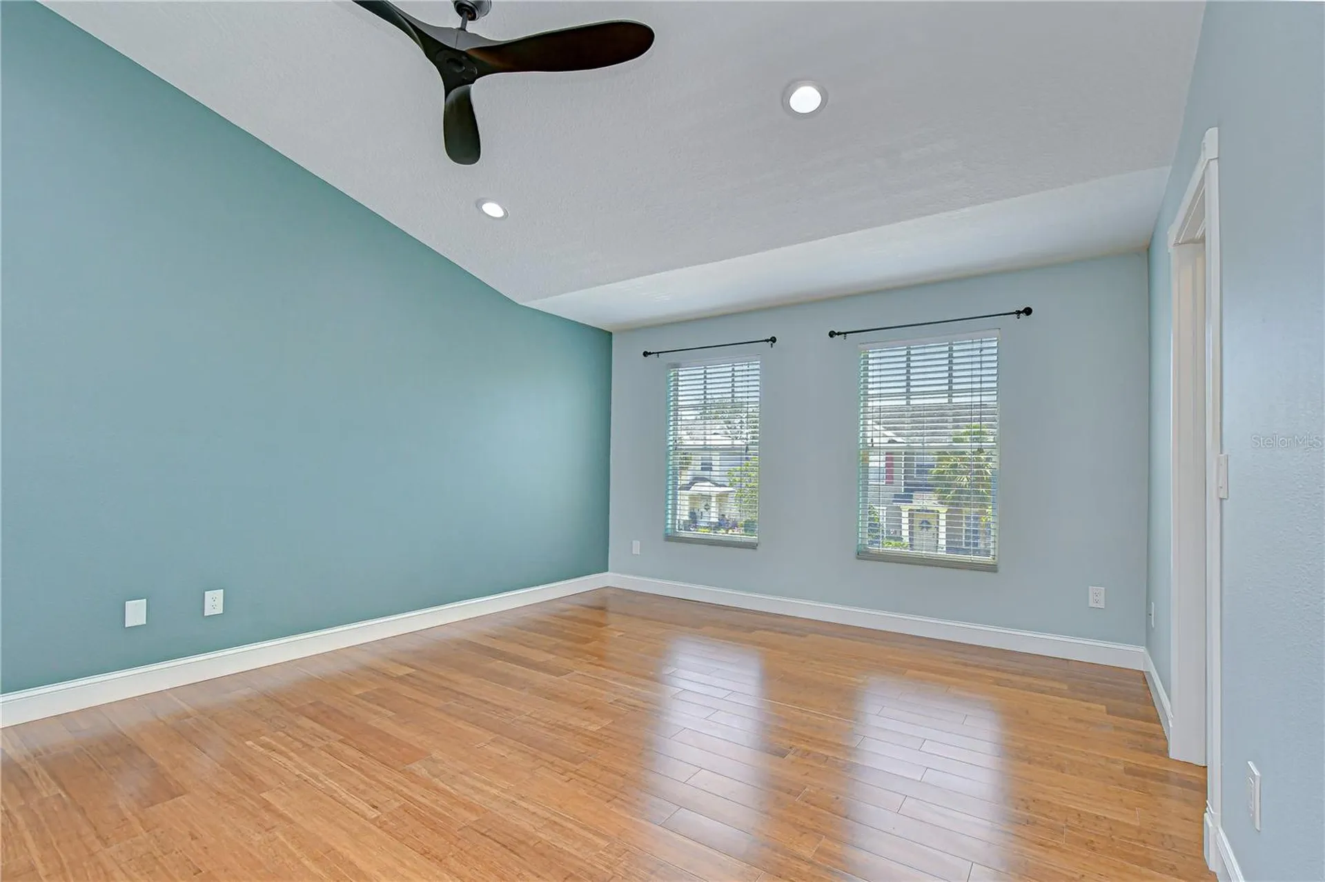 12473 Country White Circle Tampa FL 33635
