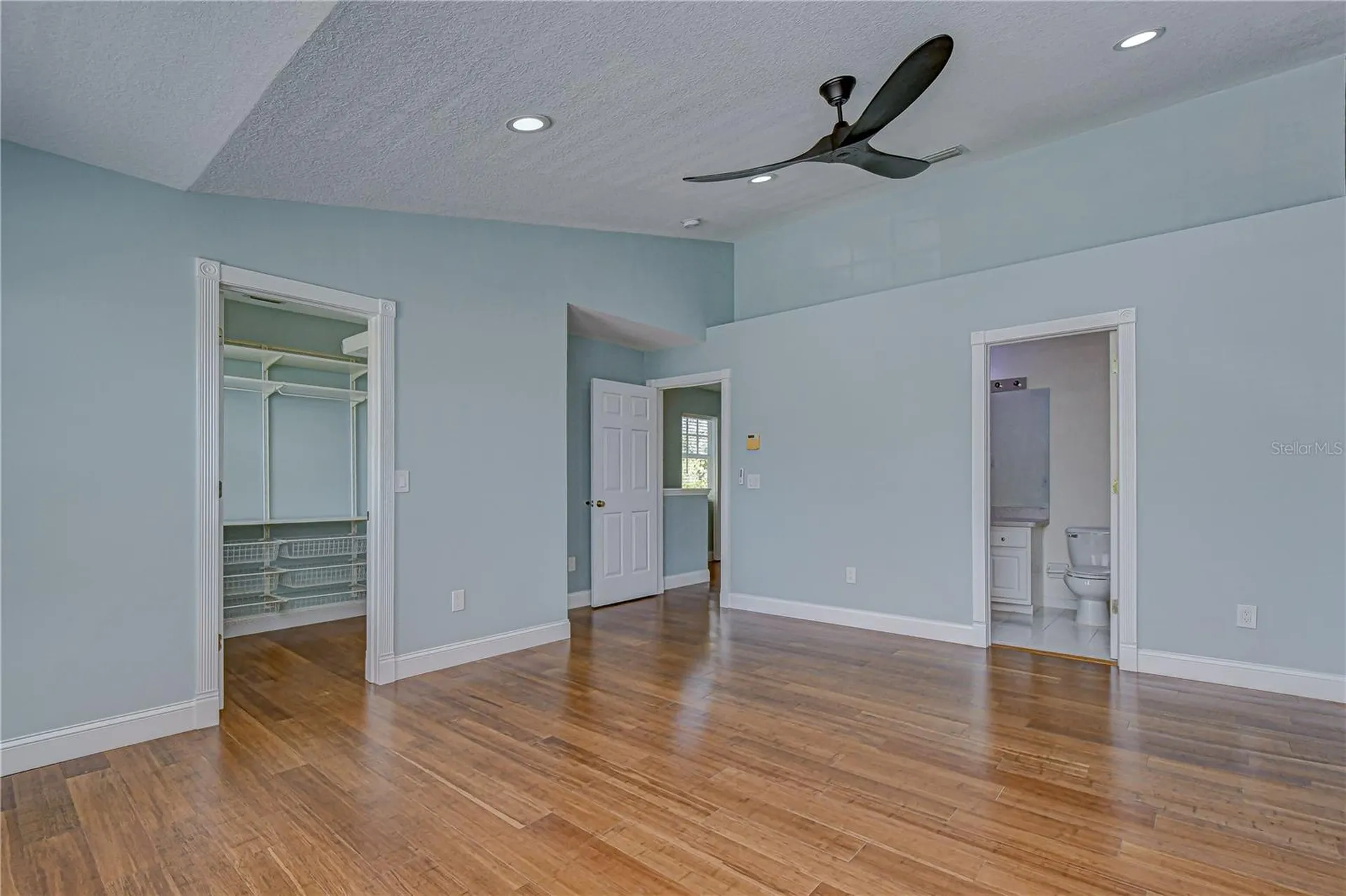 12473 Country White Circle Tampa FL 33635